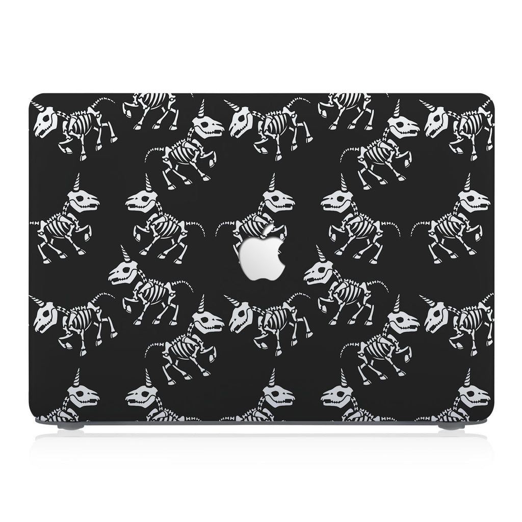 This lightweight, slim hardshell with Animal Skeleton design is easy to install and fits closely to protect against scratches