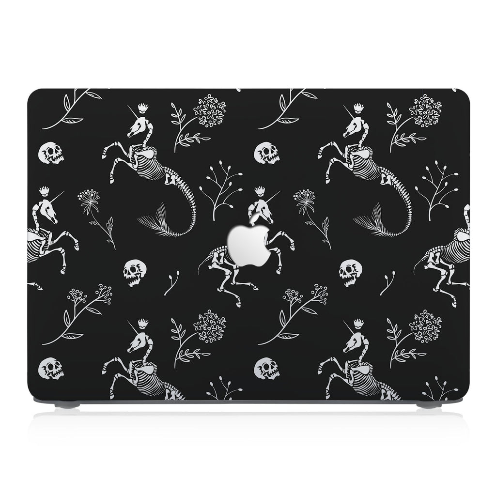 This lightweight, slim hardshell with Animal Skeleton design is easy to install and fits closely to protect against scratches