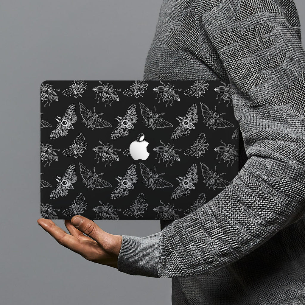 hardshell case with Animal Skeleton design combines a sleek hardshell design with vibrant colors for stylish protection against scratches, dents, and bumps for your Macbook