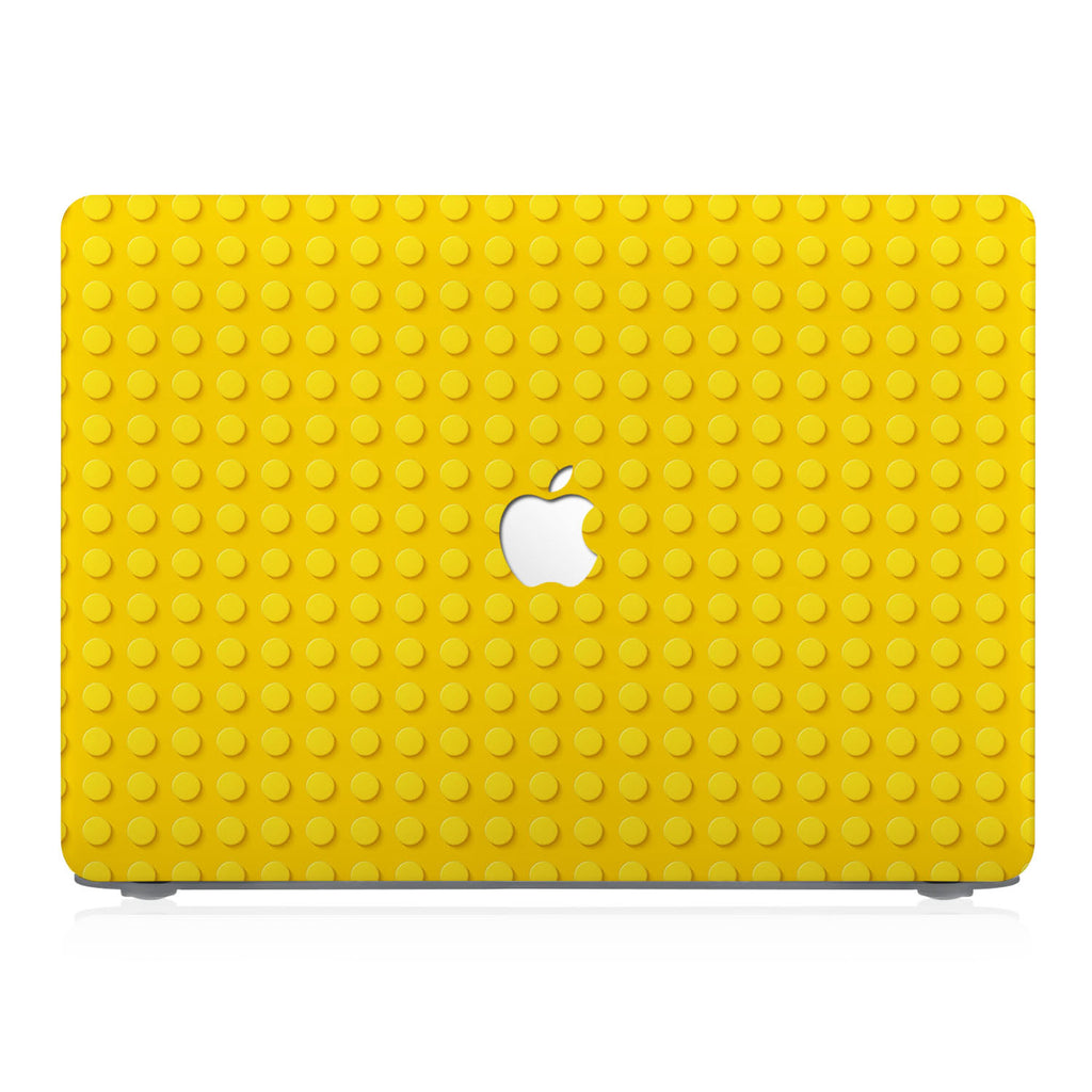 This lightweight, slim hardshell with 2 design is easy to install and fits closely to protect against scratches