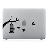 This lightweight, slim hardshell with 2. Bird design is easy to install and fits closely to protect against scratches